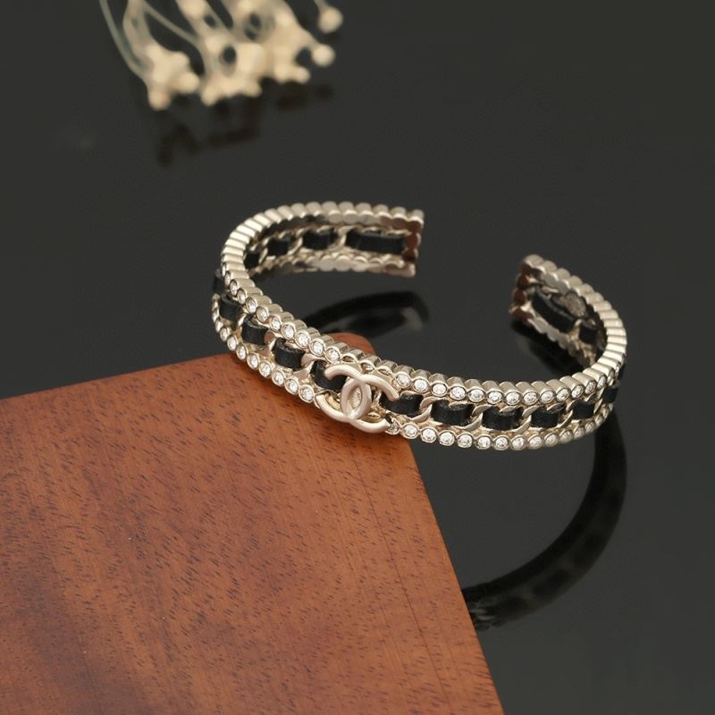 Ch**el bracelets